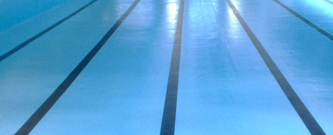 Narooma Aquatic Centre was resurfaced with LUXAPOOL’s Chlorinated Rubber pool paint in Pacific Blue.