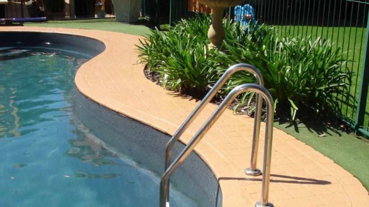 Luxapool Pool Paint Pool Trends Transforming Pool Surrounds And Walkways