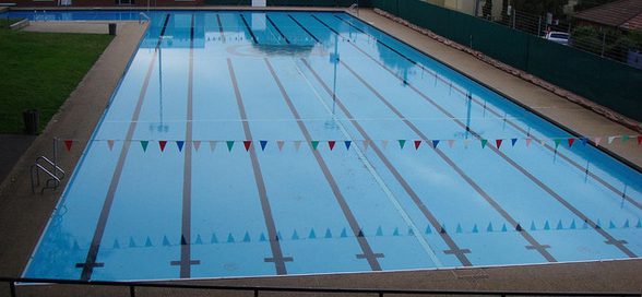 WAVERLEY-COLLEGE-OLYMPIC POOL filled painted with Luxapool s Epoxy Pacific Blue by master pool painter John Townsend
