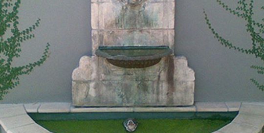 Fountain painted with Luxapool pond green