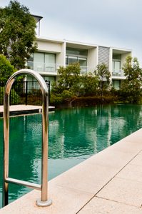 Pool with water painted with Luxapool pond green