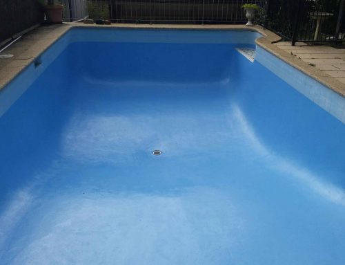 Domestic pool repainted with LUXAPOOL® Epoxy pool paint in Tahitian colour