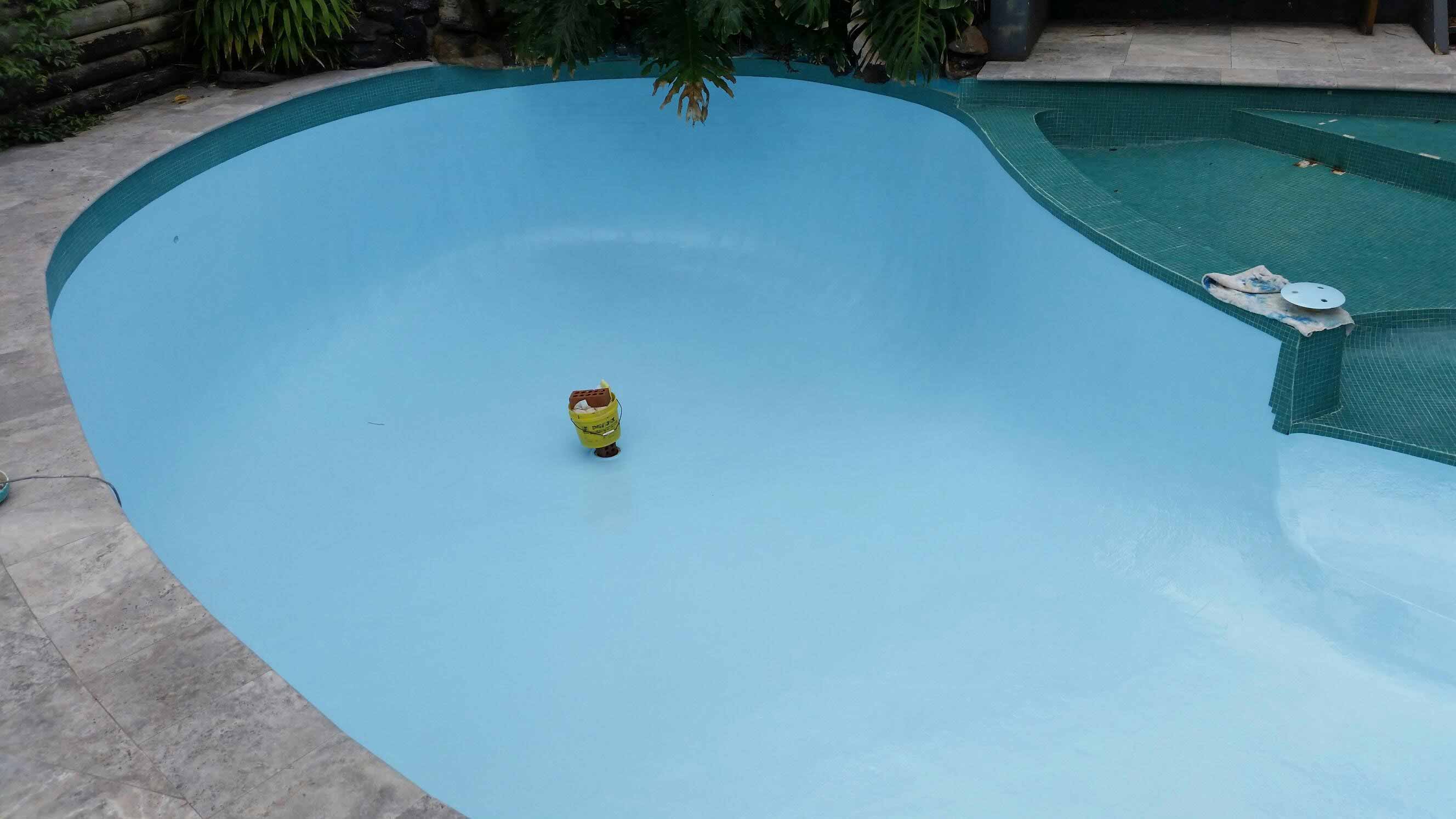 LUXAPOOL® Pool PaintDomestic pool in Sans Souci recoated