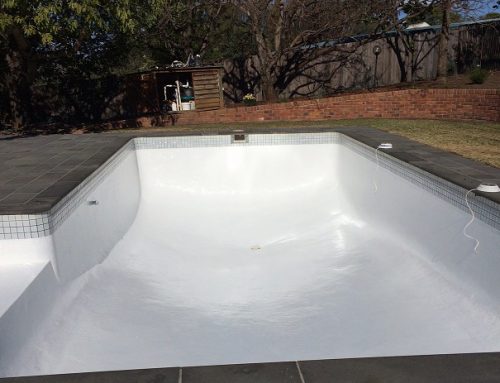 Domestic Pool resurfaced with LUXAPOOL® Epoxy in White by Dennis Cromberger of Tamworth