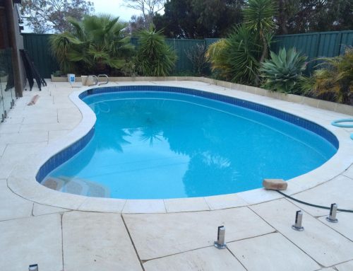 Domestic pool in Kallaroo WA painted with LUXAPOOL® epoxy pool paint Serenity colour filled with water