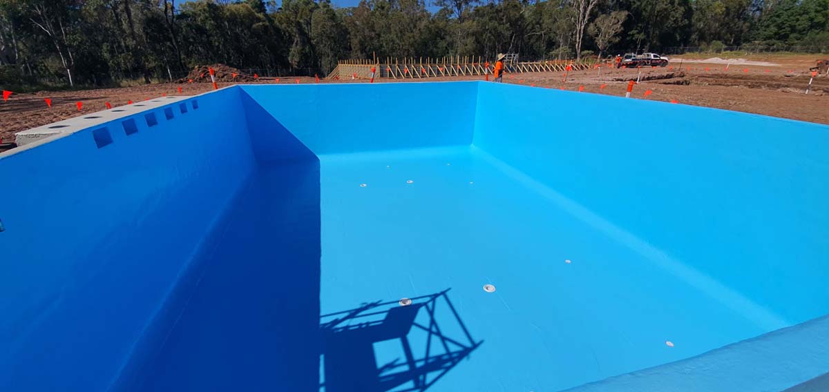 Pool painted in n LUXAPOOL chlorinated rubber in Pacific Blue colour