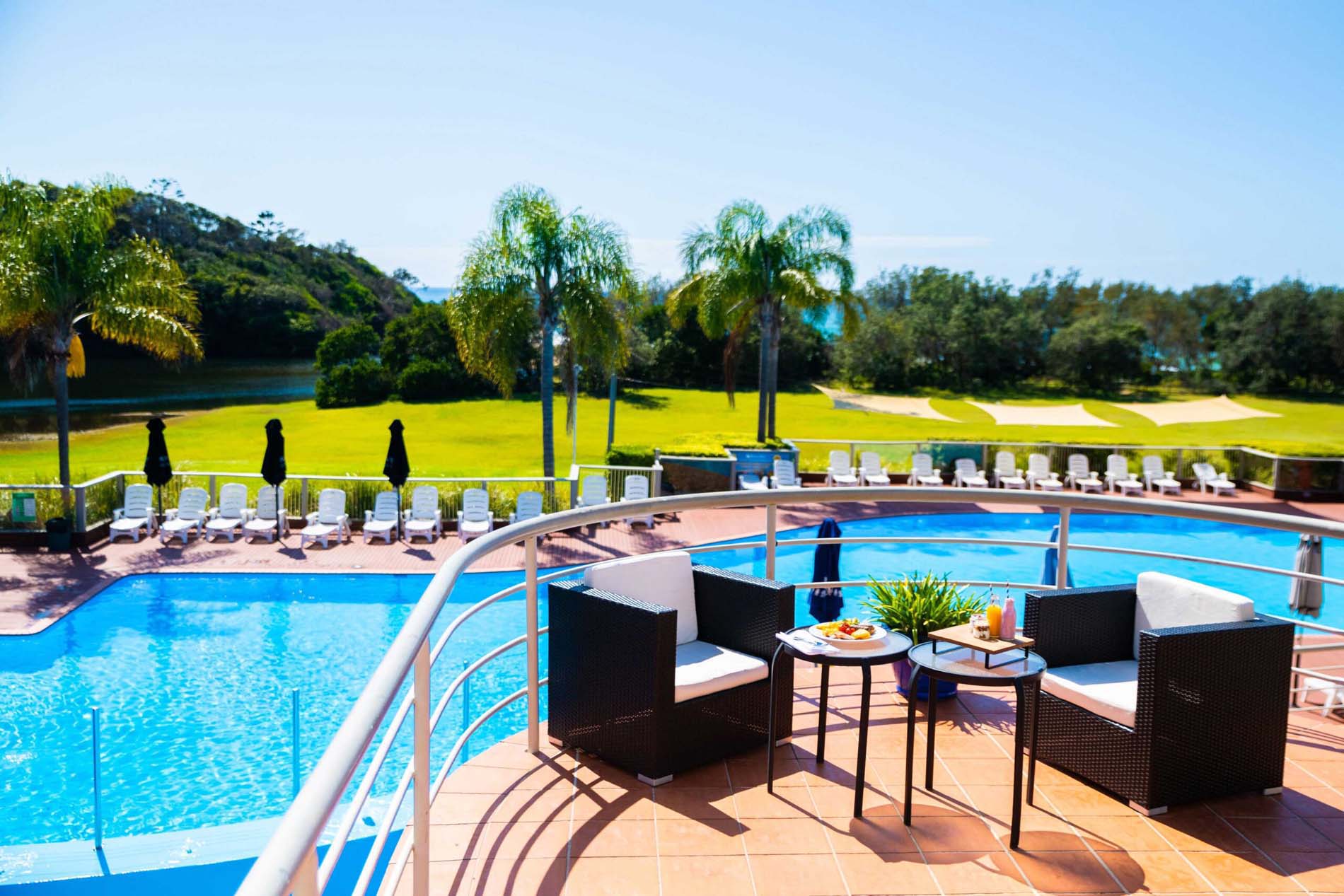Opal Cove Resort -  LUXAPOOL pool paint in Epoxy Devonport colour