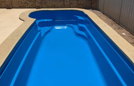 Daryl Burrell Sunshine Coast - pool painted with LUXAPOOL Epoxy pool paint in Mid Blue - Jan 2023