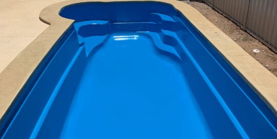 Daryl Burrell Sunshine Coast - pool painted with LUXAPOOL Epoxy pool paint in Mid Blue - Jan 2023