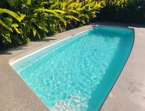 Fibreglass pool in Central Coast painted by Pool Restorations in LUXAPOOL® Epoxy in White